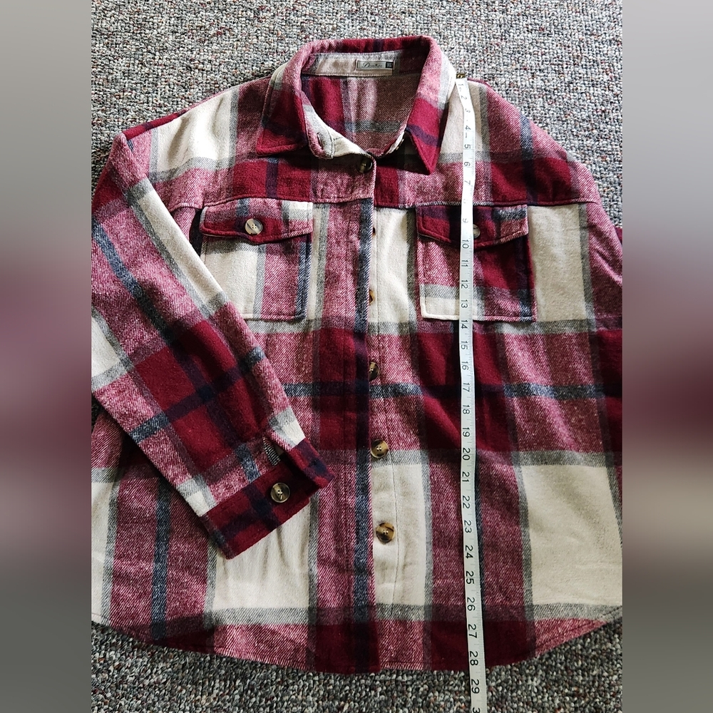 Womens shacket XL